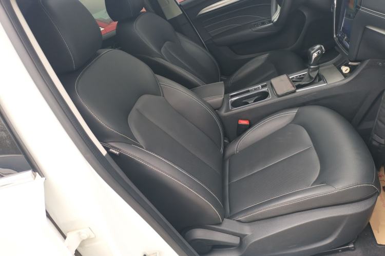 Used Roewe i6 2020 PLUS 1.6L CVT 4G Connected Glory Flagship Edition Right Front Seat