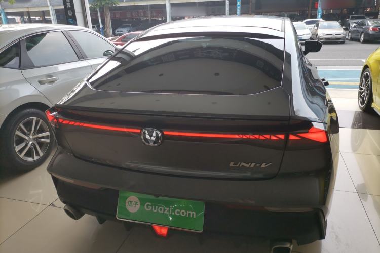 Used CHANGAN UNI-V 2022 1.5T Smart Navigation Version