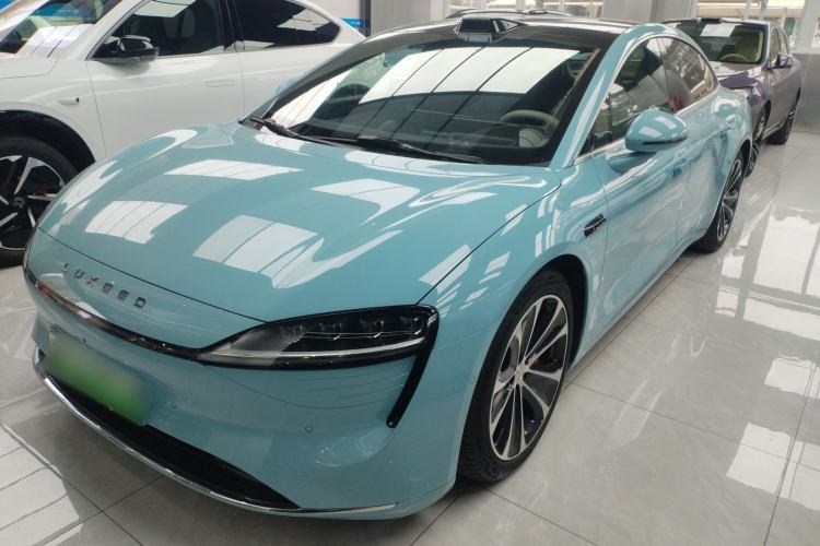 Used Hima Luxeed S7 2025 785 km Ultra