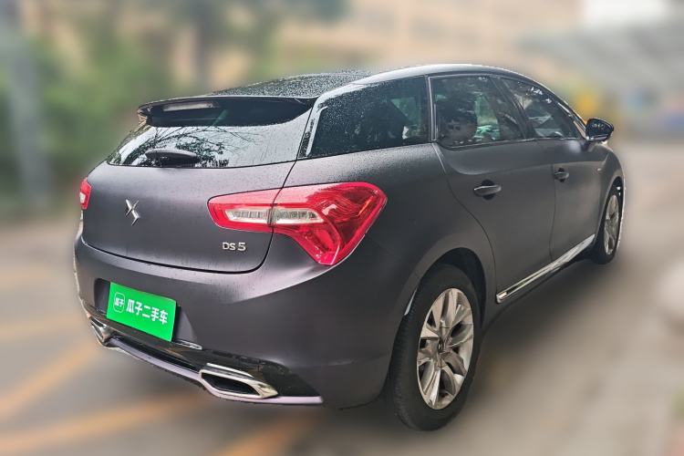 Used DS 5 2014 1.6T Luxury Edition THP160