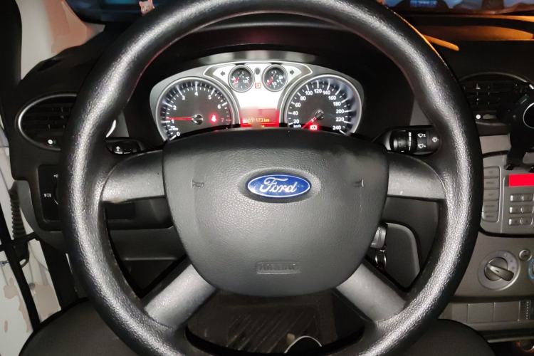 Used Ford Focus 2013 Hatchback Classic 1.8L Manual Base Model