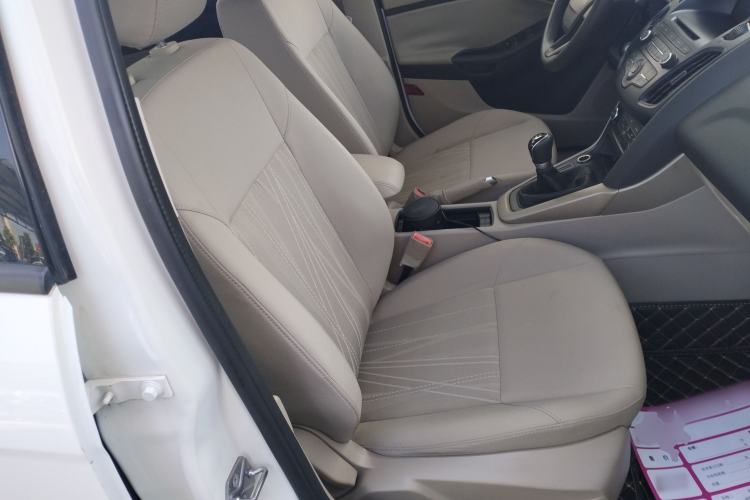 Used Ford Focus 2015 Sedan 1.6L Manual Comfort Model