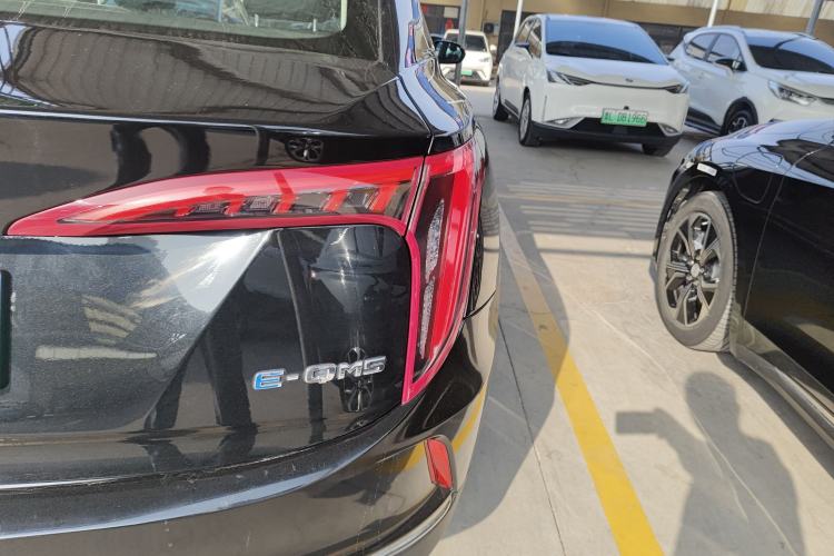 Used Hongqi E-QM5 2022 431 km Charge & Enjoy Edition Exterior 3