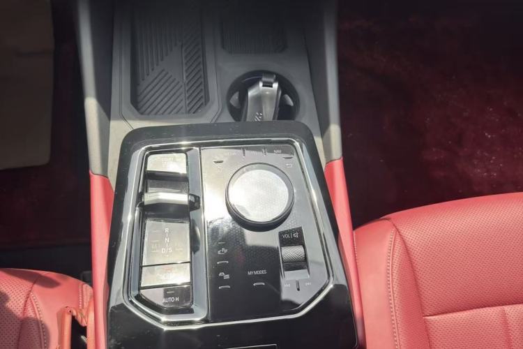 Used BMW 5 Series 2025 530Li Leading Model M Sport Package Gear Lever