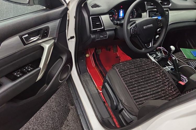 Used Haval H2 2016 Red-Label 1.5T Manual Two-Wheel Drive Comfort Model
