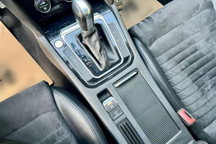 Used Volkswagen Magotan 2018 380TSI DSG Luxury Model
