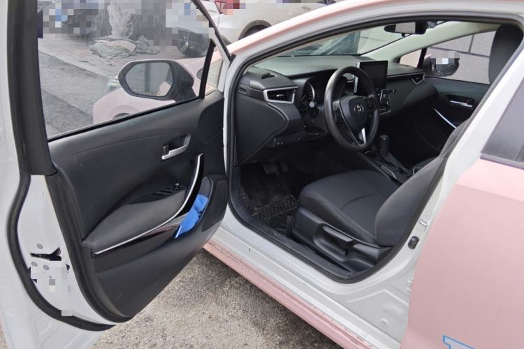 Used Toyota Corolla 2021 Dual-Motor 1.8L E-CVT Elite Edition Driver Seat