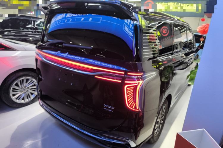 Used Hongqi HQ9 PHEV 2024 2.0T Four-Wheel Drive Business Edition Rear Right 45 Deg