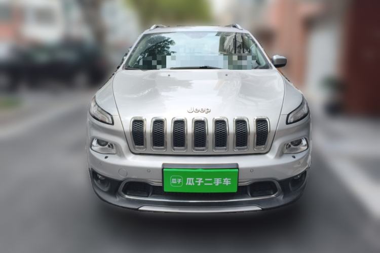 Used Jeep Cherokee 2016 2.4L Superior Edition
