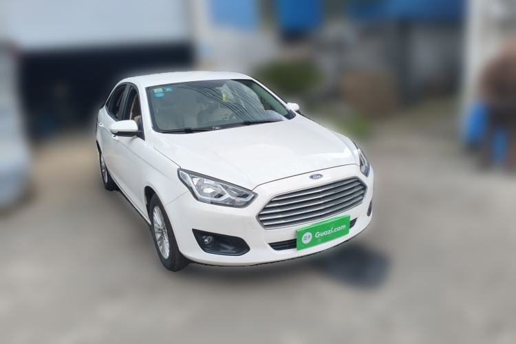 Used Ford Escort 2015 1.5L Automatic Comfort Edition Front Right 45 Deg