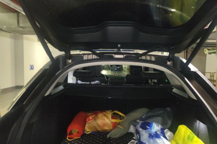 Used Land Rover Range Velar 2017 P250 S Trunk