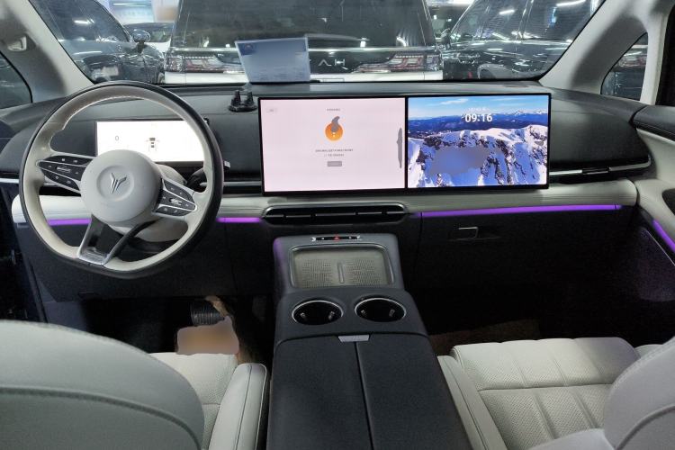 Used VOYAH Dream 2025 PHEV Four-Wheel-Drive Flagship Kunpeng Edition
