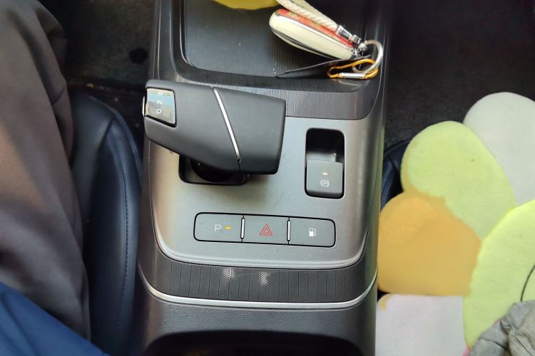 Used CHANGAN NEVO A05 2024 70 Pro Gear Lever