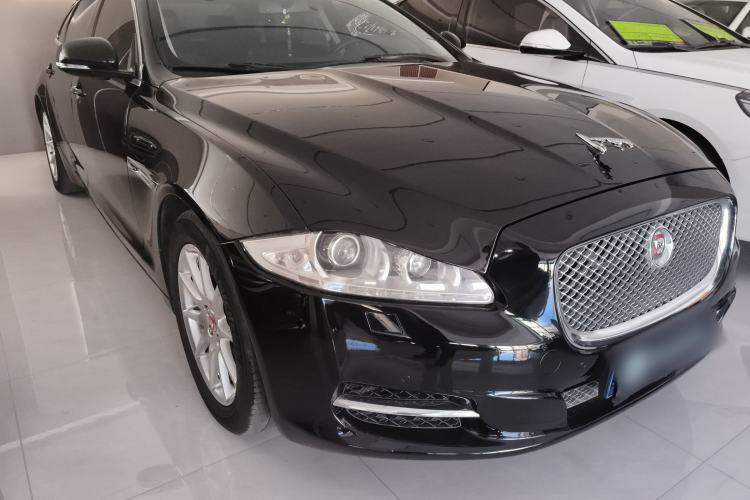 Used Jaguar XJ 2014 XJL 2.0T Two-Wheel-Drive Elegant Business Edition
