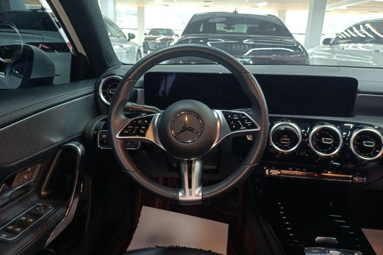 Used Mercedes-Benz A-Class 2023 A 180 L Steering Wheel