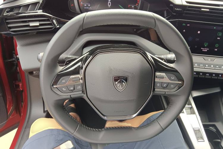 Used Peugeot 408X 2023 Active Version