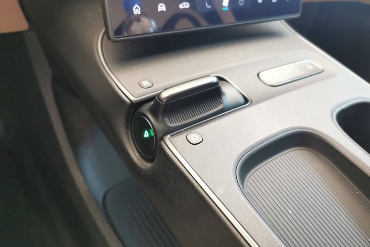 Used Nio ET5 2022 75 kWh Gear Lever