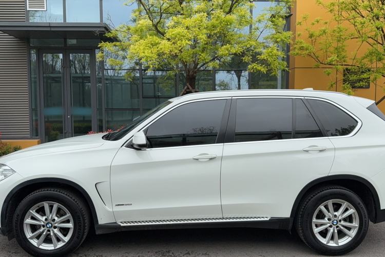 Used BMW X5 2017 xDrive35i parallel import Exterior 2