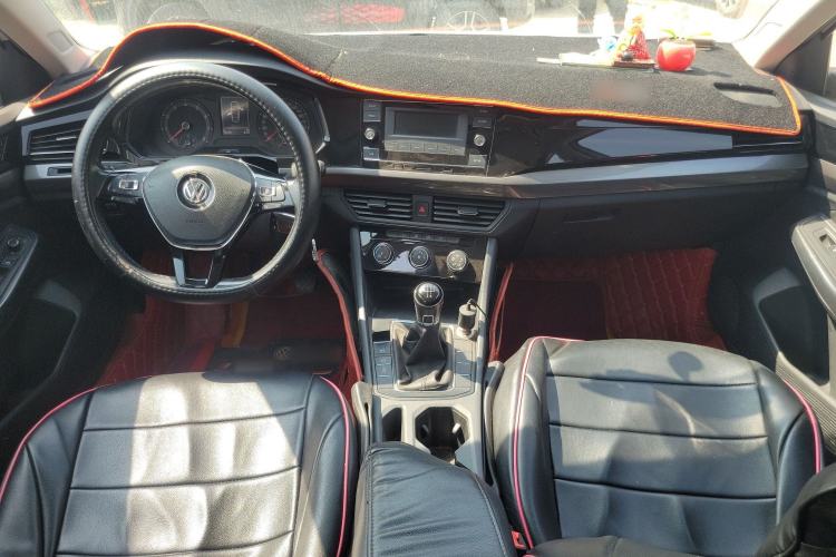 Used Volkswagen Bora 2019 1.5L Manual Comfort Version
