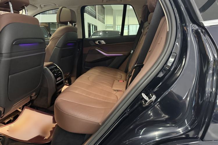 Used BMW X5 2021 xDrive40i Luxury Model with M Sport Package