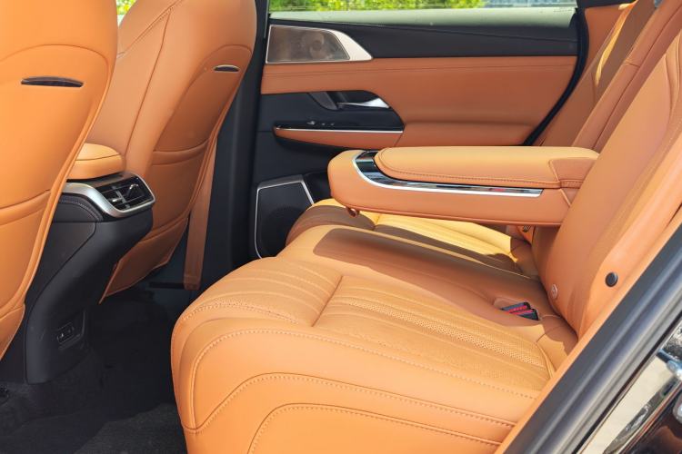 Used XPeng G9 2025 625 Long-Range Max Interior 3