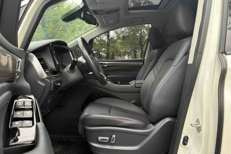 Used GAC Trumpchi M8 2021 Master Series 390T Prestige Edition Interior 2