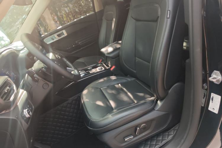 Used Ford Explorer 2020 EcoBoost 285 4x4 Titanium Edition 6 Seats