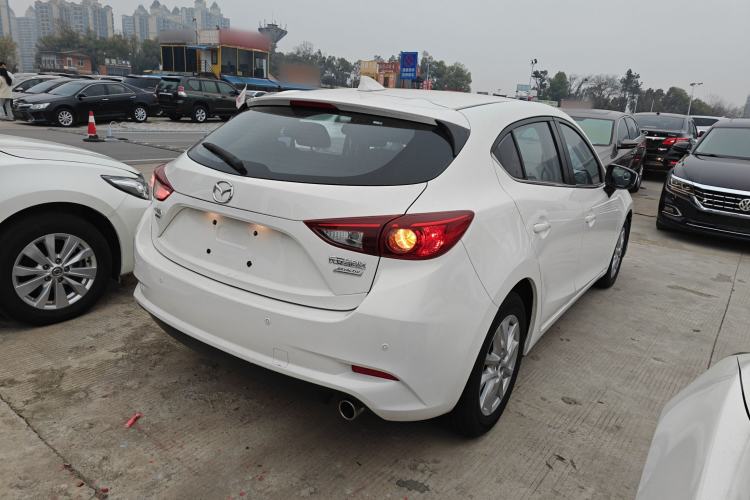 Used Mazda Mazda 3 Axela 2017 Hatchback 1.5L Automatic Comfort Model Emission Standard China V