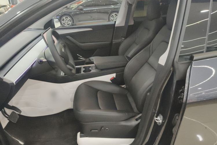 Used Tesla Model Y 2024 Rear-Wheel-Drive Version
