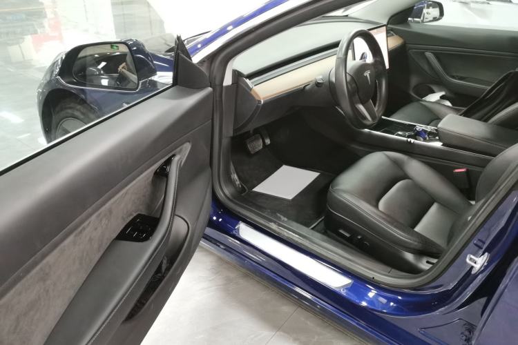 Used Tesla Model 3 2019 Long-Range All-Wheel-Drive Version