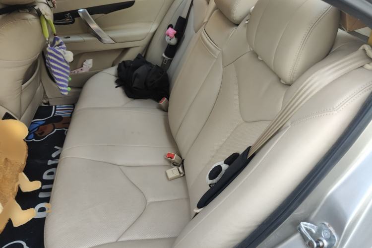 Used CHANGAN Raeton 2013 2.0L Automatic Luxury Version China IV Standard
