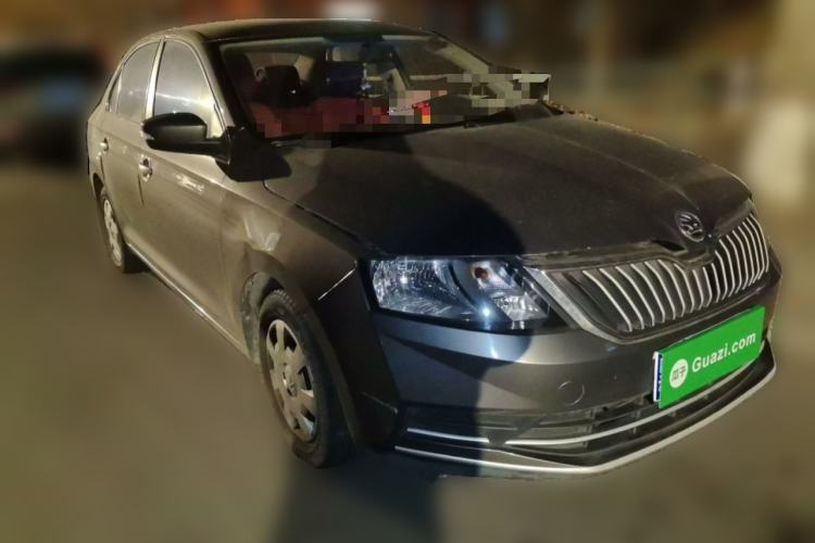 Used Skoda Rapid 2018 1.6L Manual Standard Edition