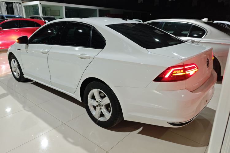 Used Volkswagen Lamando 2019 230TSI DSG Fashion Edition China VI