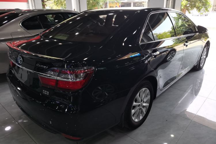 Used Toyota Camry 2015 Dual-Engine 2.5 HG Luxury Navigation Edition
