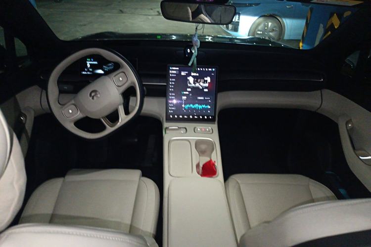 Used Nio ES6 2023 75 kWh
