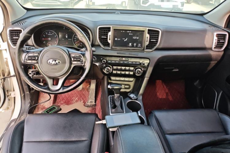 Used Kia KX5 2016 2.0L Automatic 2WD Premium Center Console