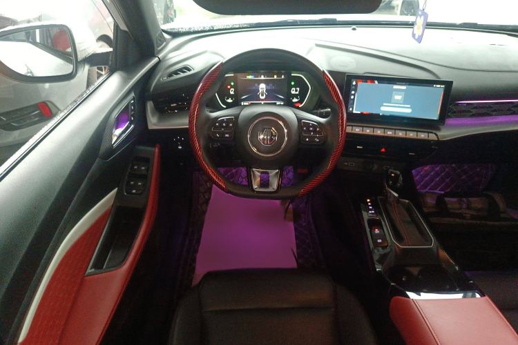 Used MG 5 2022 180 DVVT CVT Youth Luxury Edition
