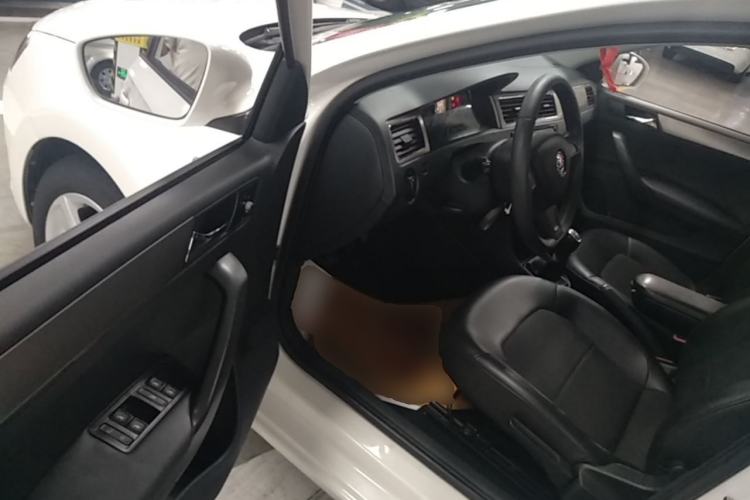 Used Skoda Rapid Spaceback 2014 1.6L Manual Enjoyment Edition
