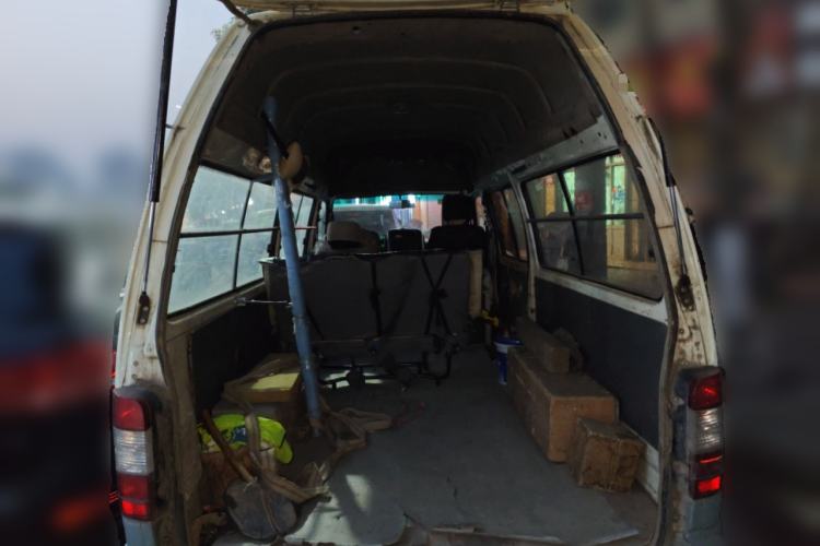 Used Foton Scenic 2012 2.0T Express Classic Long-Wheelbase Version 4D20
