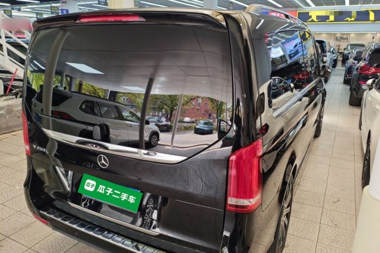 Used Mercedes-Benz V-Class 2021 V 260 L Long-wheelbase Luxury Edition