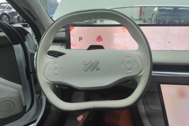 Used IM L7 2022 Dynamic Model Steering Wheel