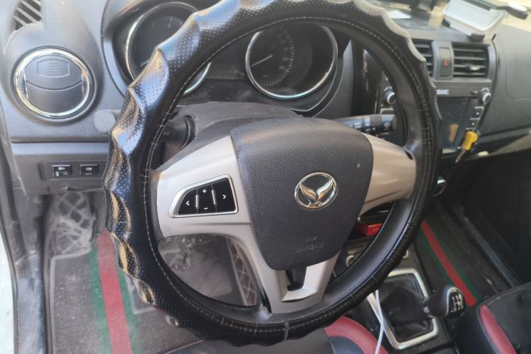 Used HYOSOW S3 2014 1.5L Comfort Version China IV Emission Standard Steering Wheel