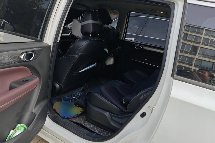 Used GAC Trumpchi M6 2023 PRO 270T DCT Luxury Edition Left Rear Seat