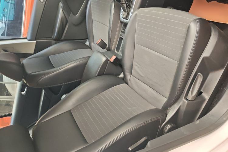 Used Volkswagen Tiguan L 2015 1.8TSI Automatic Two-Wheel Drive Trend Edition
