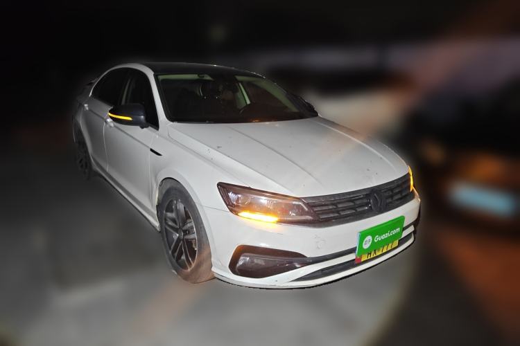 Used Volkswagen Lamando 2019 280TSI DSG Comfort Edition China V Standard Front Right 45 Deg