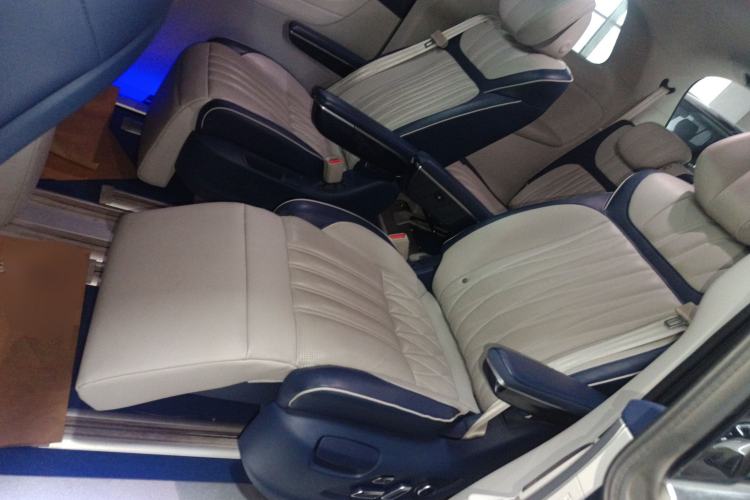 Used Roewe iMAX8 2021 400TGI Supreme Series Prestige Edition