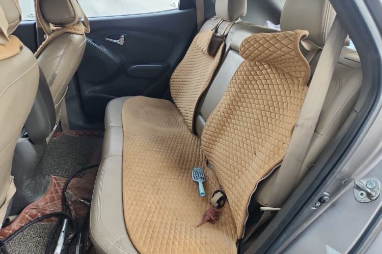 Used Hyundai ix35 2010 2.0L Automatic Two-Wheel Drive Elite Edition GLS