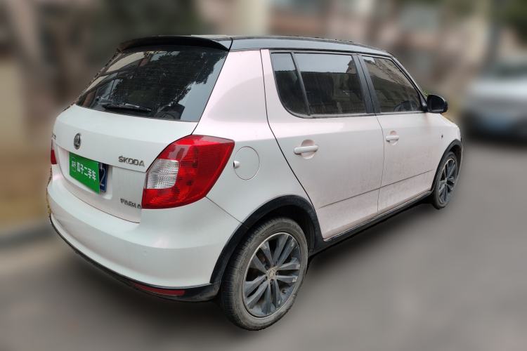 Used Skoda Fabia 2014 1.6L Automatic Monte Carlo Edition
