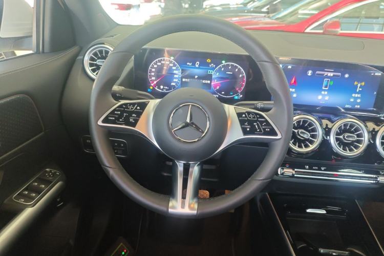 Used Mercedes-Benz GLA 2024 GLA 220
