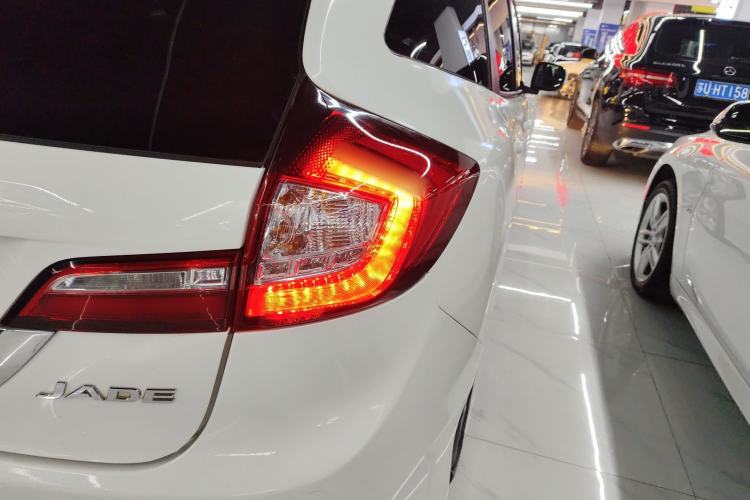 Used Honda Jade 2016 1.8L Automatic Comfort Elite Version 5 Seats